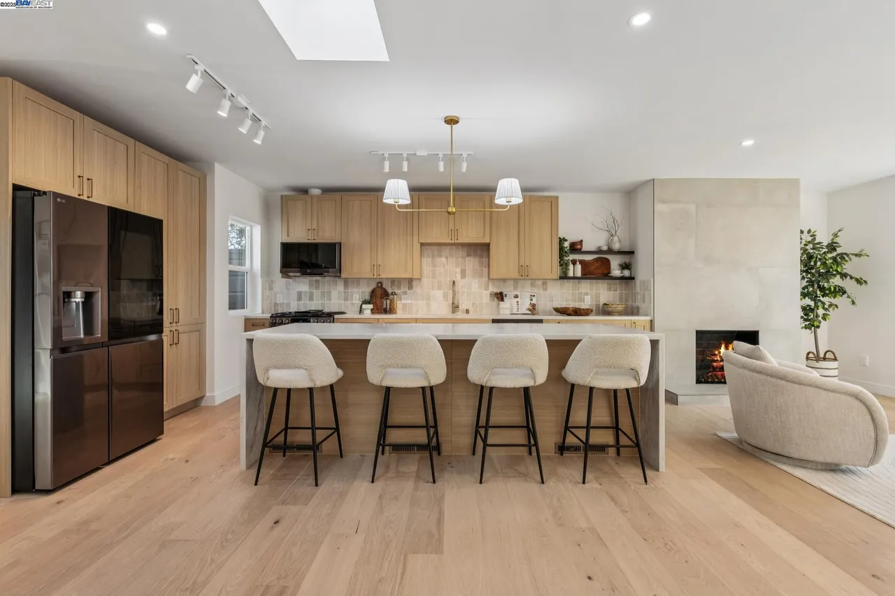 Private Estate Magnificent Views