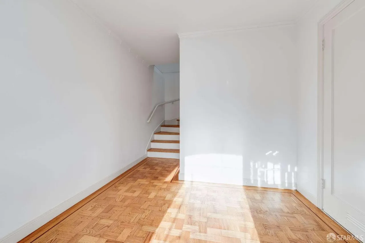 Brand New 1 Bedroom Apartment In First Class Location