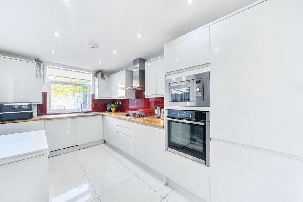 Parchmore Road, Thornton Heath, CR7