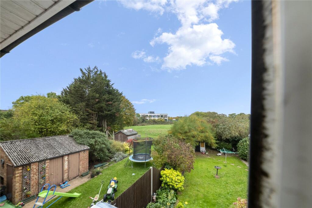 Heather Lane, Yiewsley, West Drayton, UB7