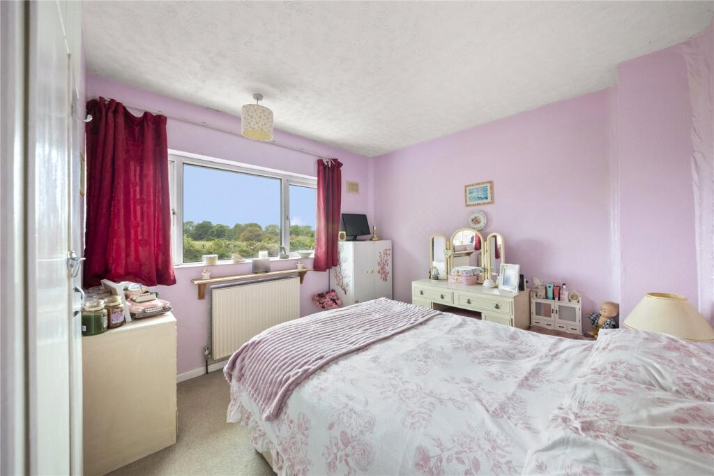 Heather Lane, Yiewsley, West Drayton, UB7