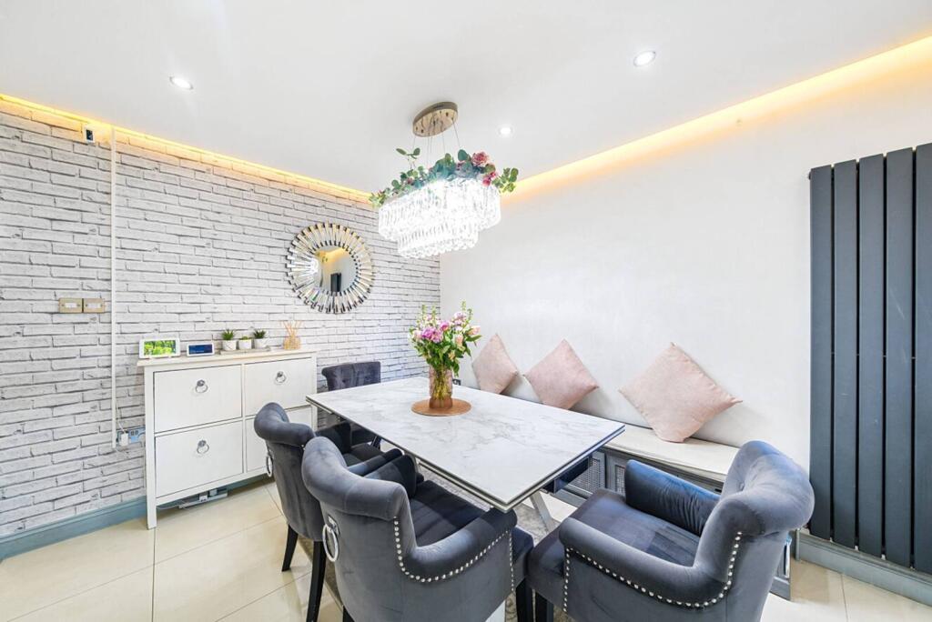 Parchmore Road, Thornton Heath, CR7